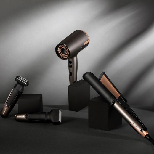 Remington S6077 Hair Straighteners - Black - Collection shot